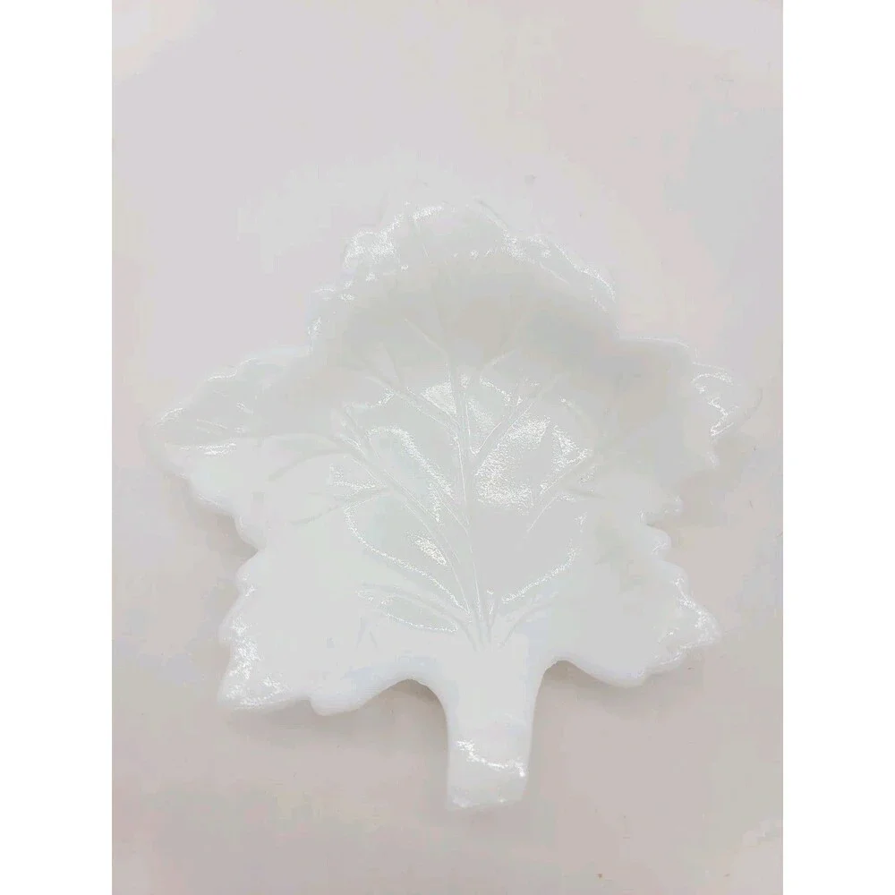 Vintage Westmoreland Milk Glass Maple Leaf Dish